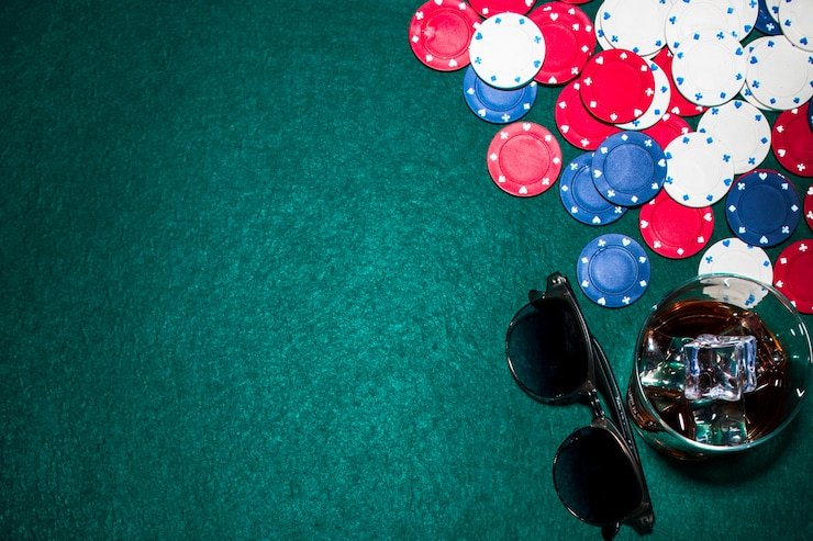 Permainan meja online seperti poker dengan pengguna aktif